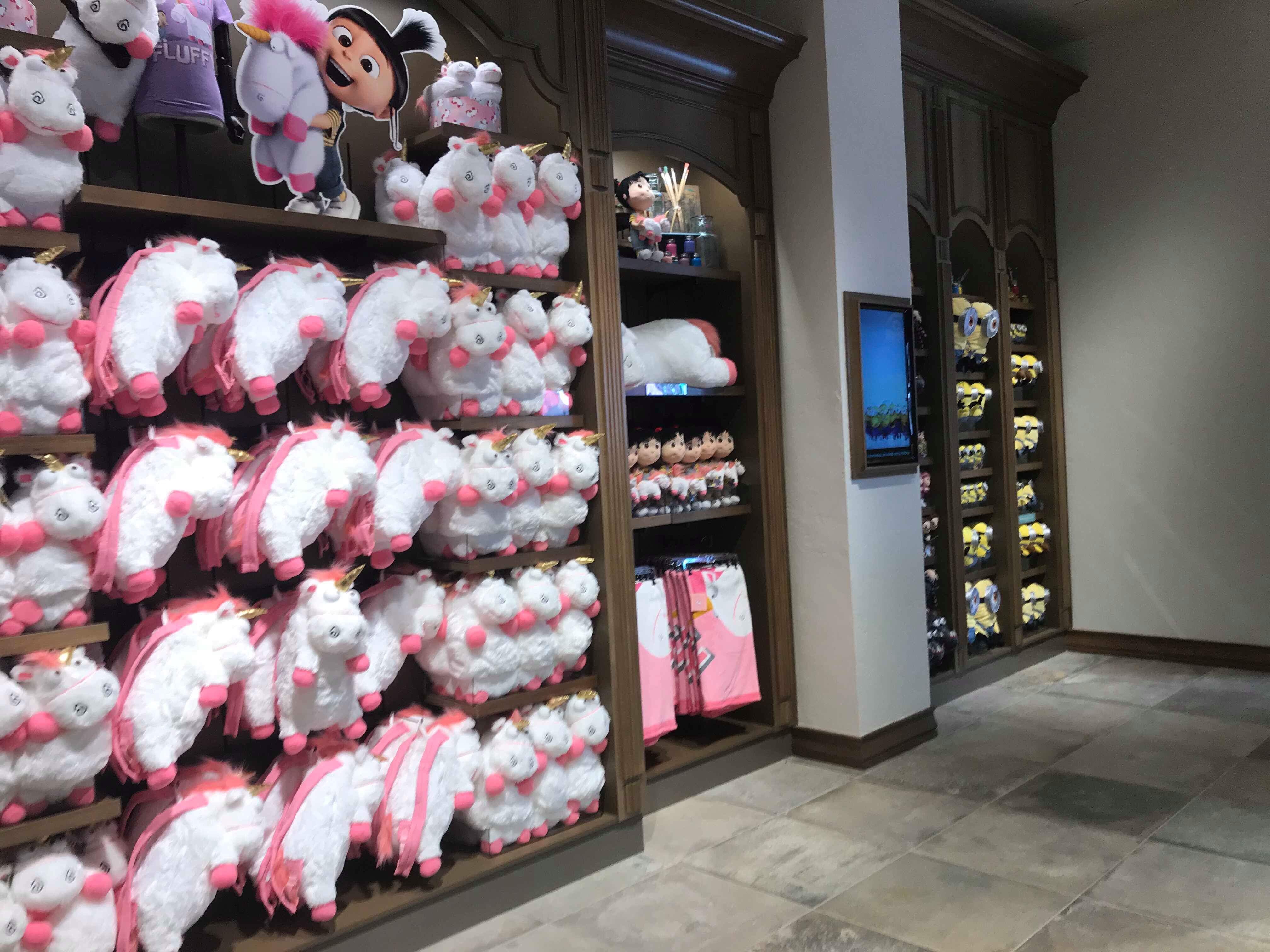 Hello Kitty Store now open at Universal Studios Hollywood - Park Journey